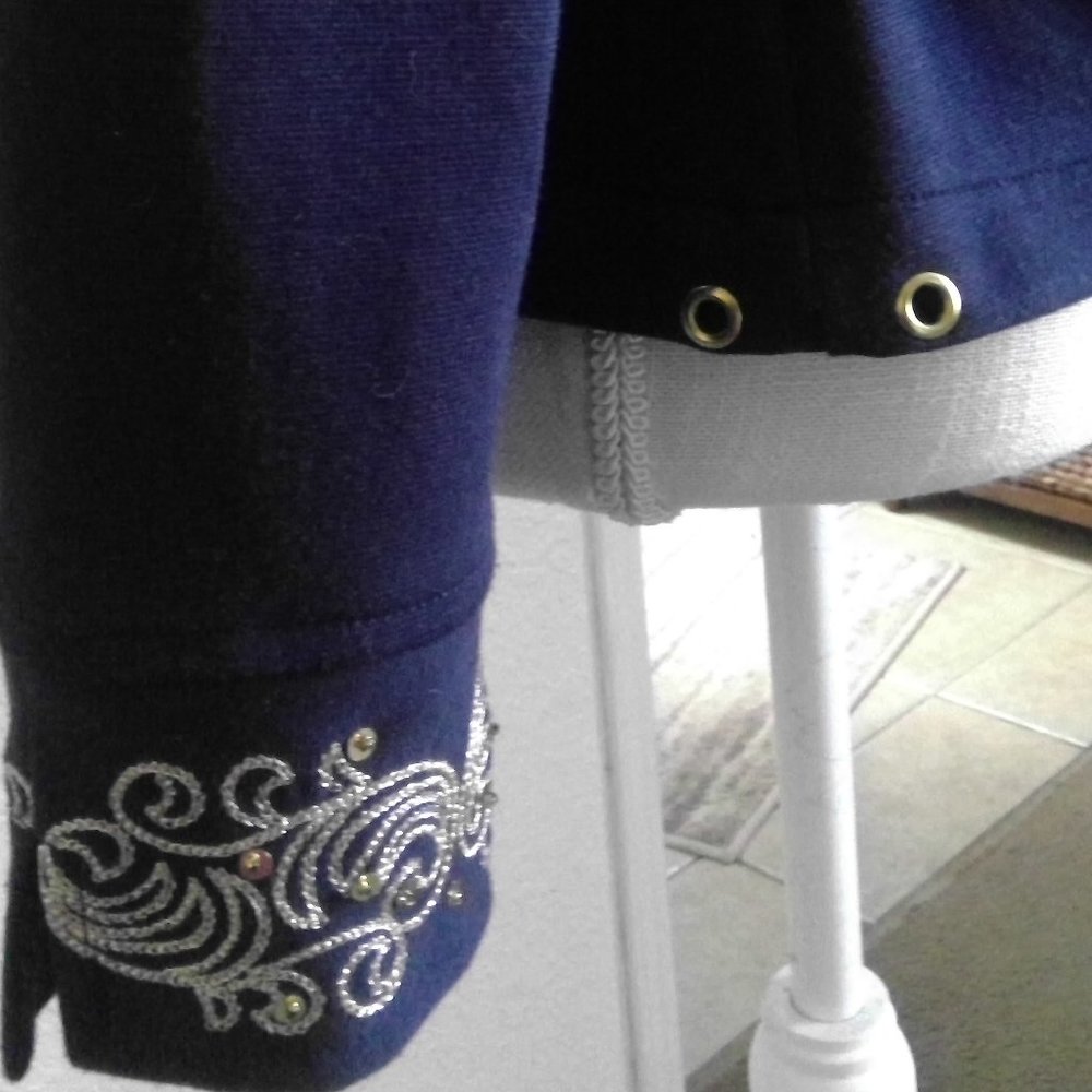 Classy Full Zip Jacket! - image 6